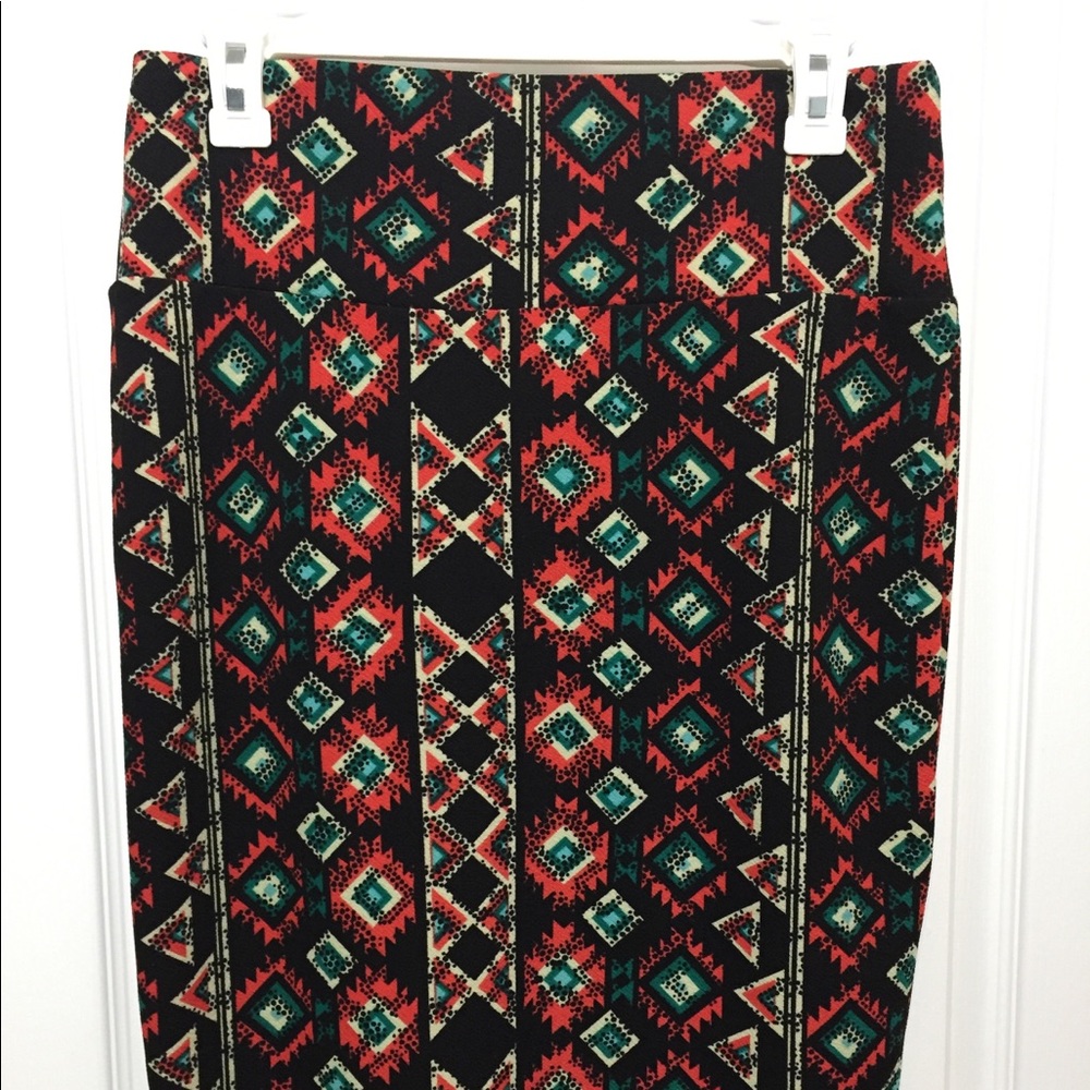 Lularoe Cassie Medium